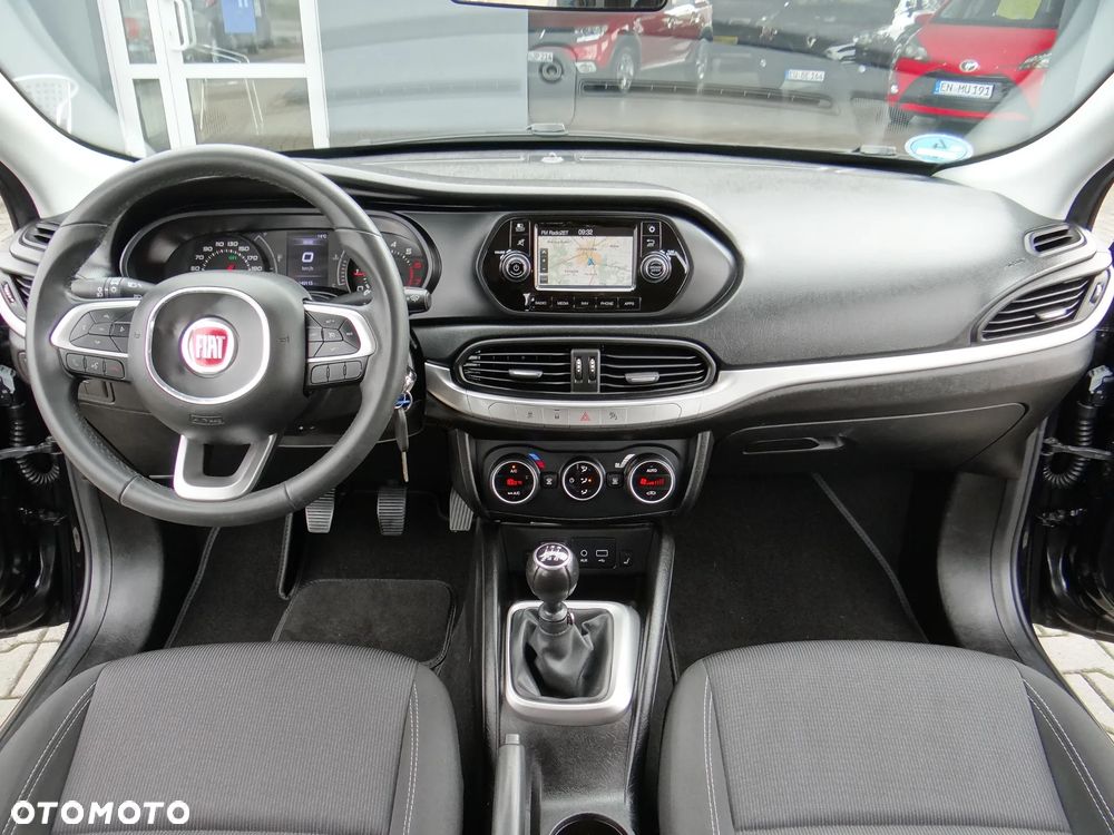 Fiat Tipo 1.4 16v Lounge EU6d - 27