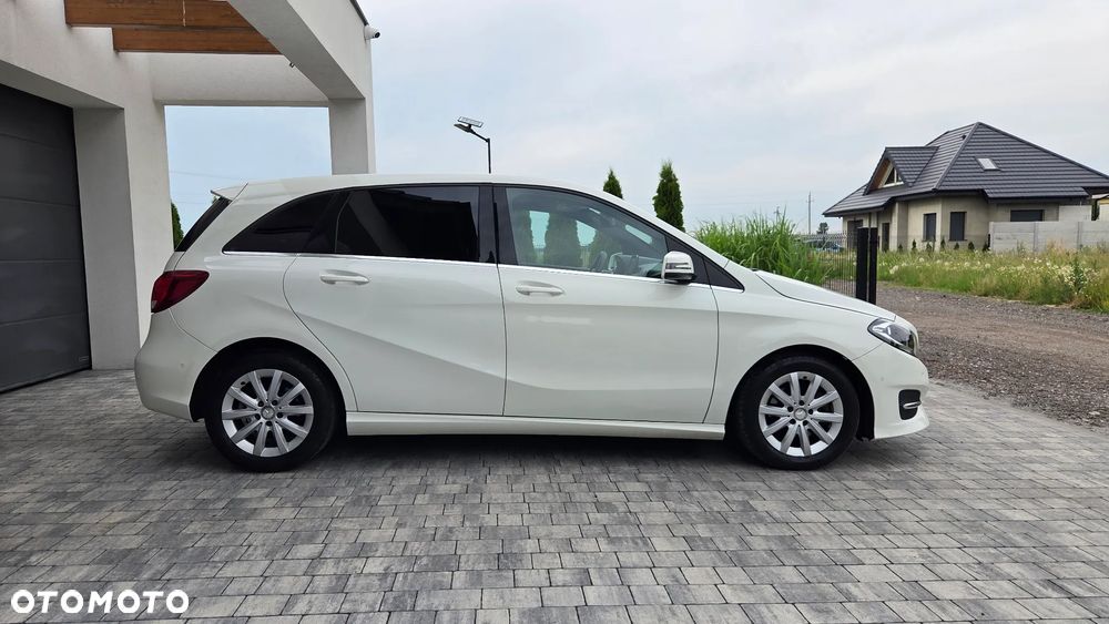 Mercedes-Benz Klasa B 200 (BlueEFFICIENCY) 7G-DCT - 33