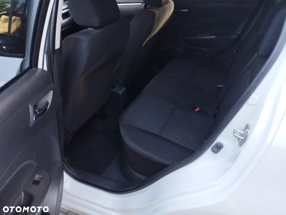 Suzuki Swift 1.2 X-TRA - 11