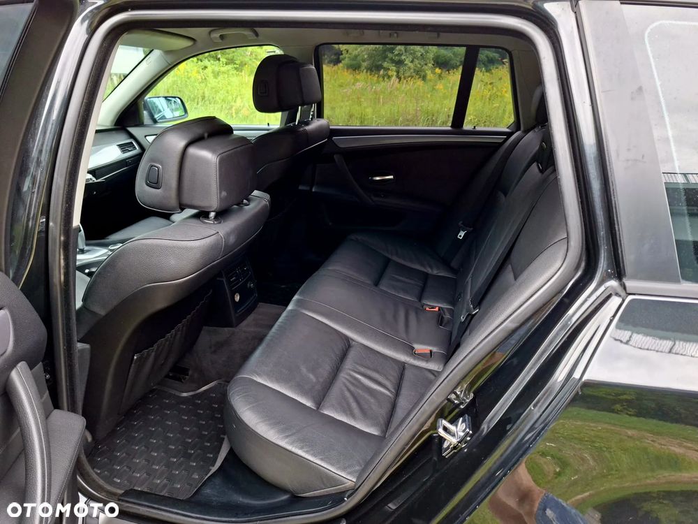 BMW Seria 5 520d Edition Sport - 25