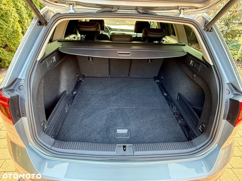 Volkswagen Passat 2.0 TSI Elegance DSG - 27