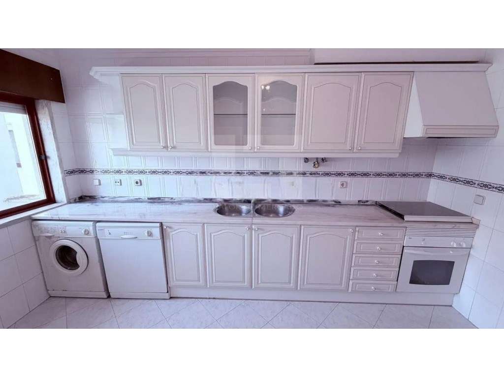 Apartamento T2 com 95 m² de área útil em Algueirão-Mem Martins, Sin... - Grande imagem: 4/21