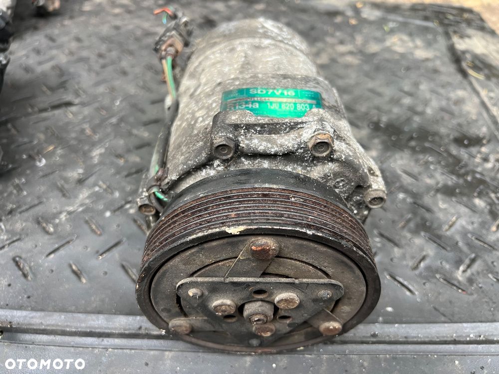 VW AUDI SEAT SKODA 1.6 1.8 1.9TDI SPRĘŻARKA KOMPRESOR KLIMATYZACJI 1J0820803A SD7V16 R134A SANDEN ORYGINAŁ A3 8L GOLF IV BORA LEON I TOLEDO II OCTAVIA I I INNE WTYCZKA INSTALACJA POSIADAM 3SZT - 11