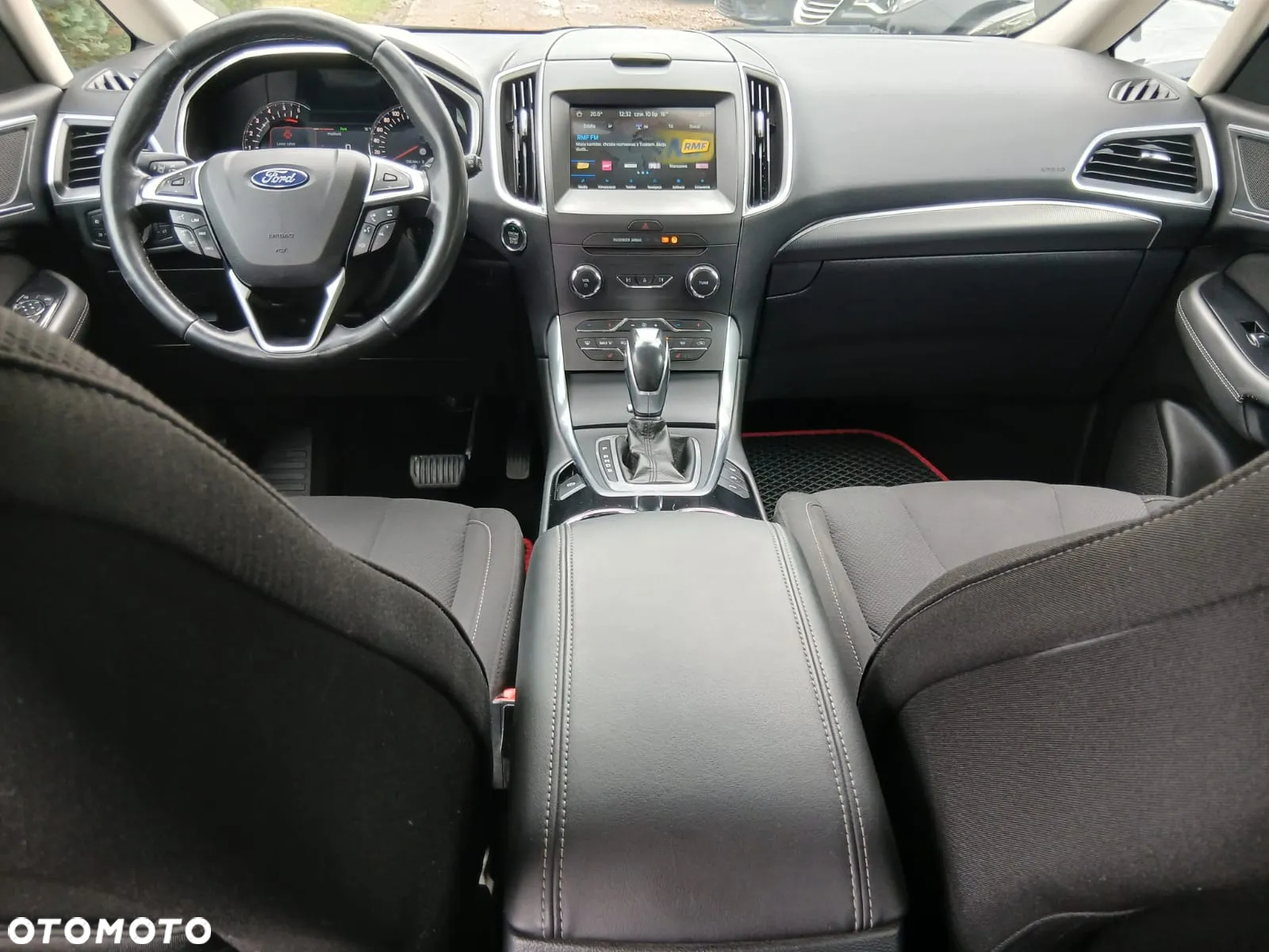 Ford S-Max - 31