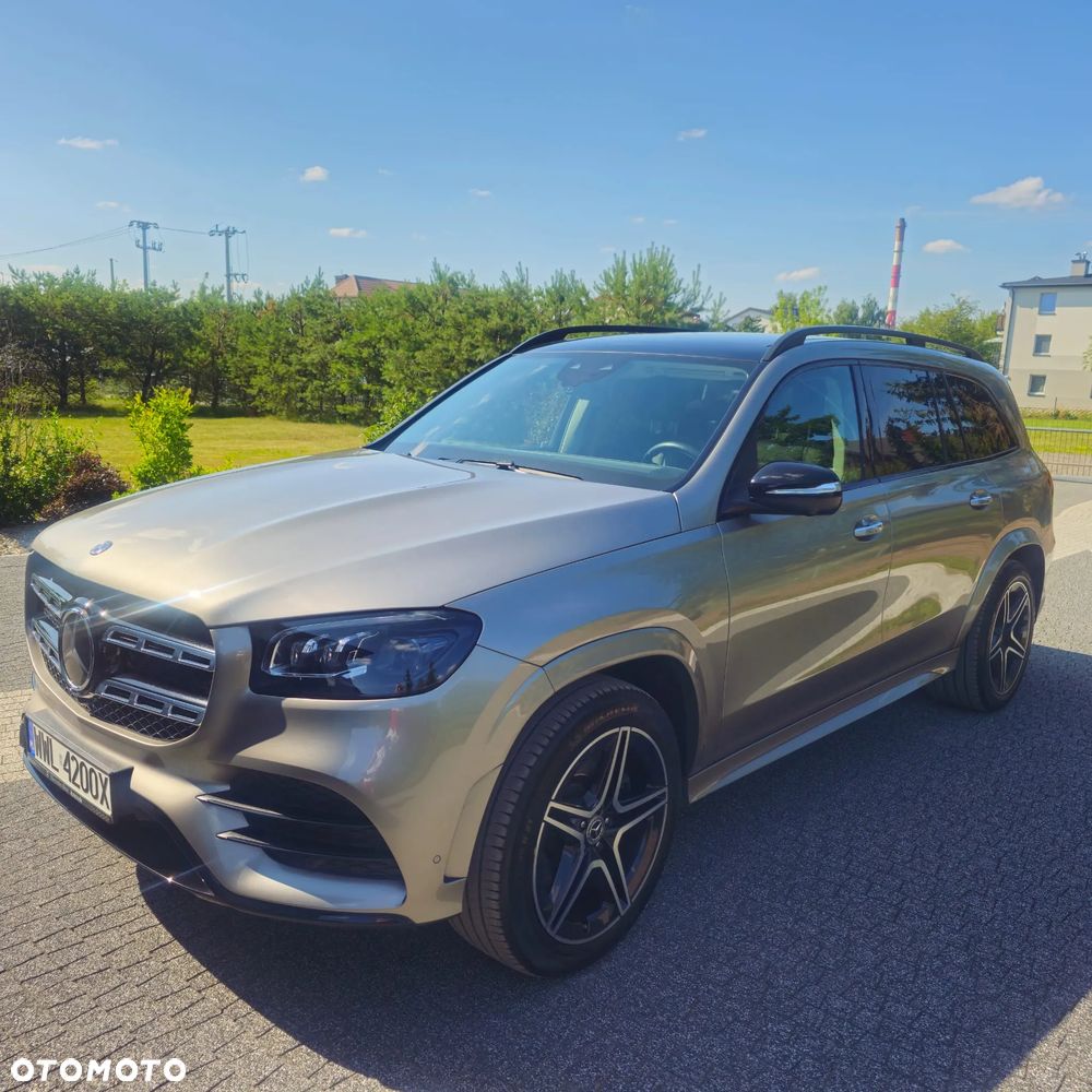Mercedes-Benz GLS - 1