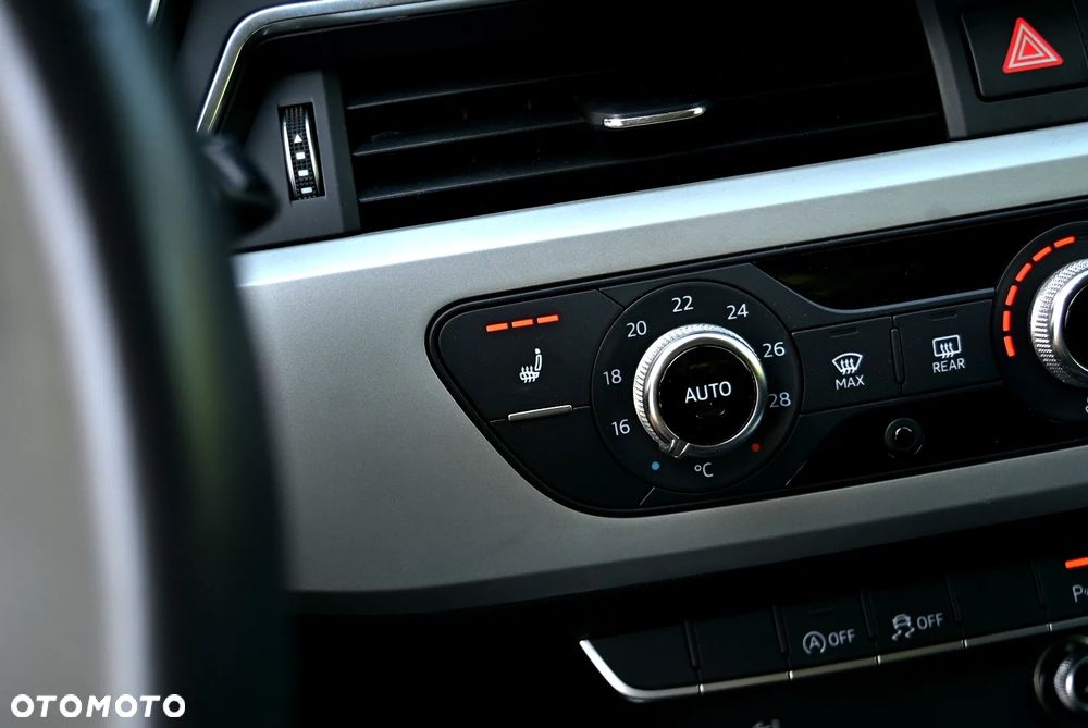 Audi A4 Avant 40 TDI Advanced S tronic - 31