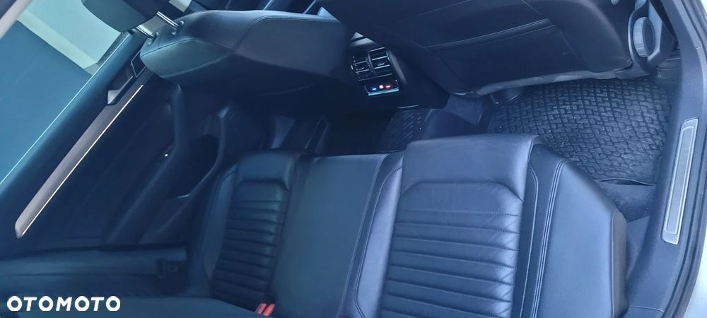 Volkswagen Passat - 3