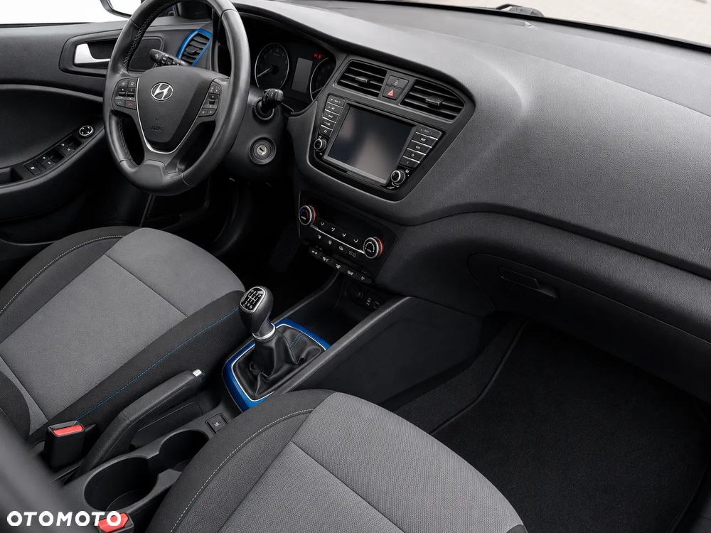 Hyundai i20 blue 1.0 T-GDI Passion Plus - 12