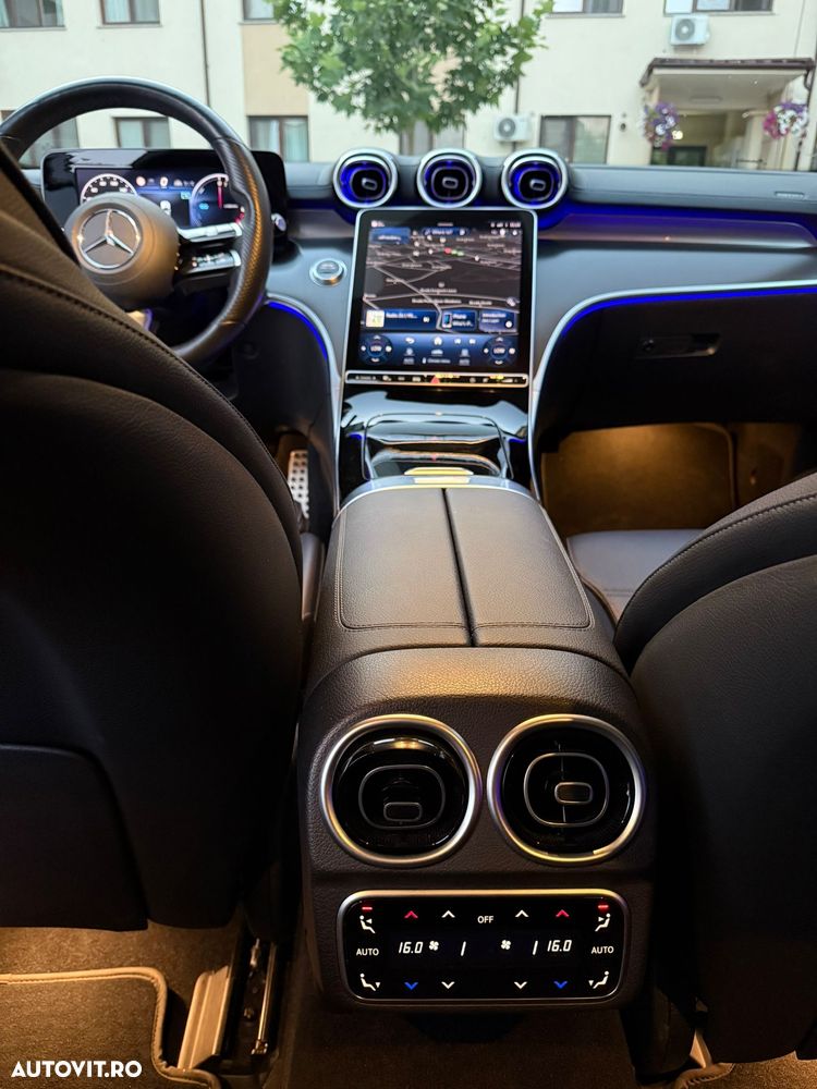 Mercedes-Benz C 300 e 9G-TRONIC AMG Line - 8