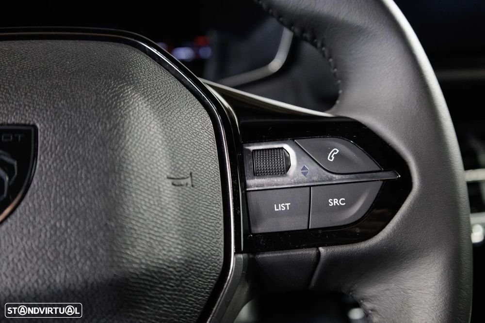 Peugeot 2008 1.2 Allure - 28