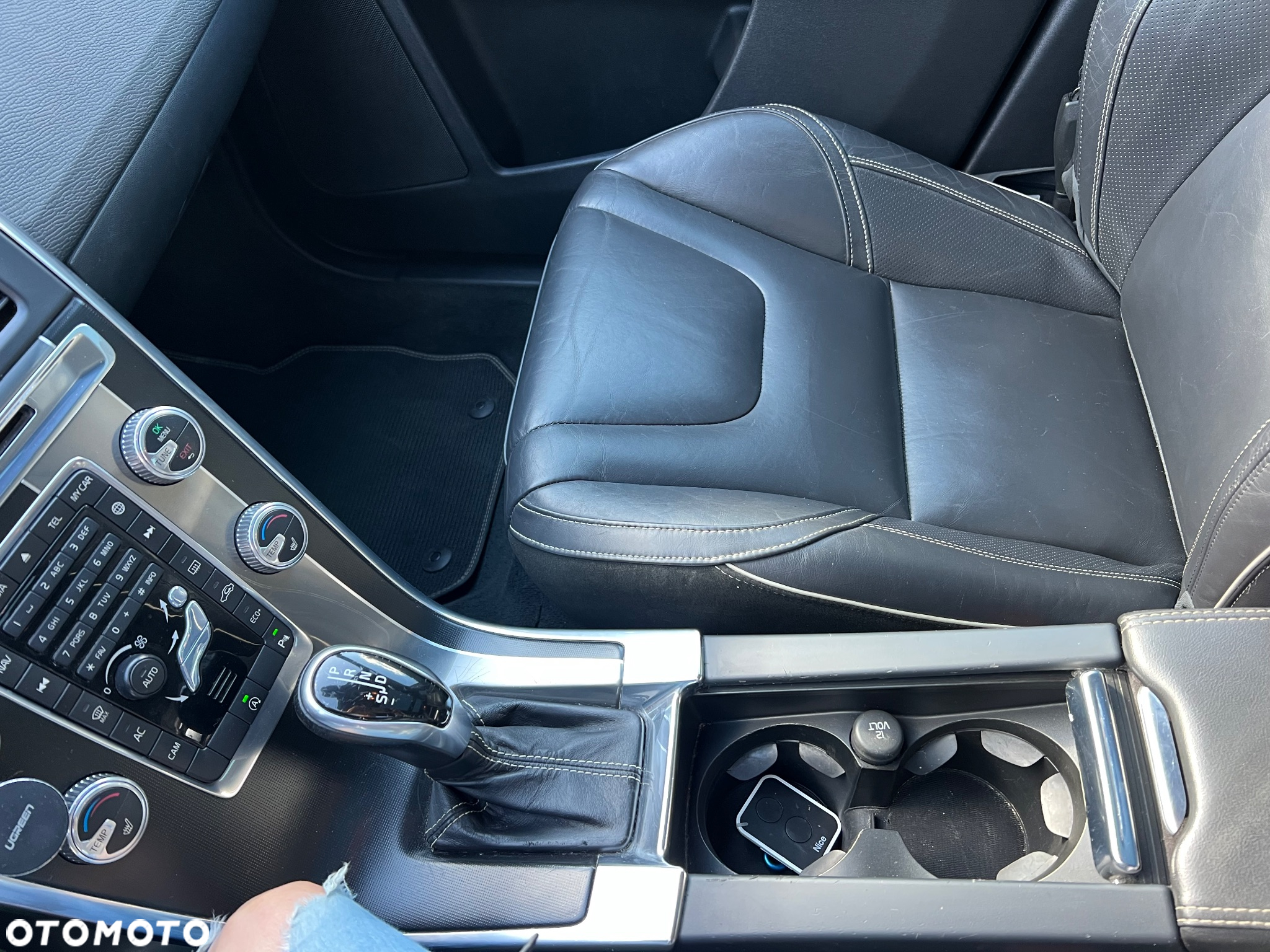Volvo XC 60 - 8