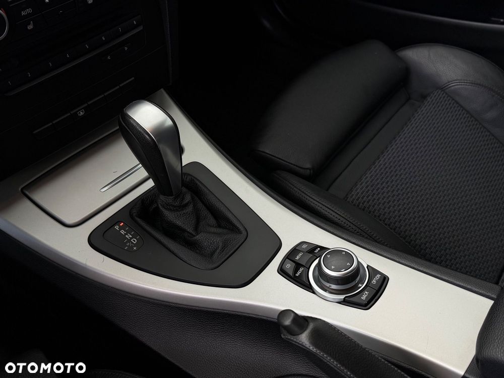 BMW Seria 3 - 23