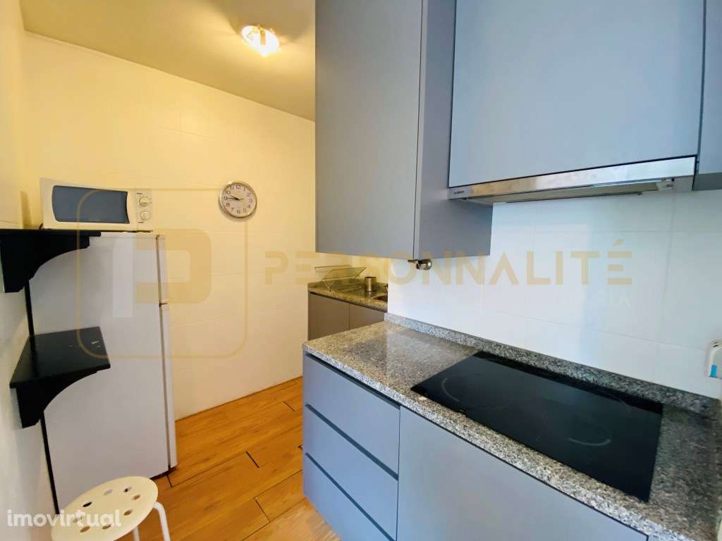 Apartamento T1 Mobilado - Av. Dom João IV - Grande imagem: 3/14