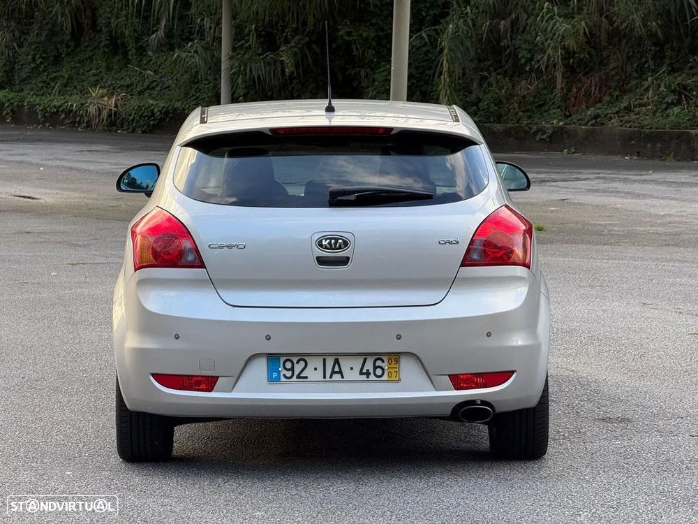 Kia Ceed S Coupé 1.6 CRDi EX - 5
