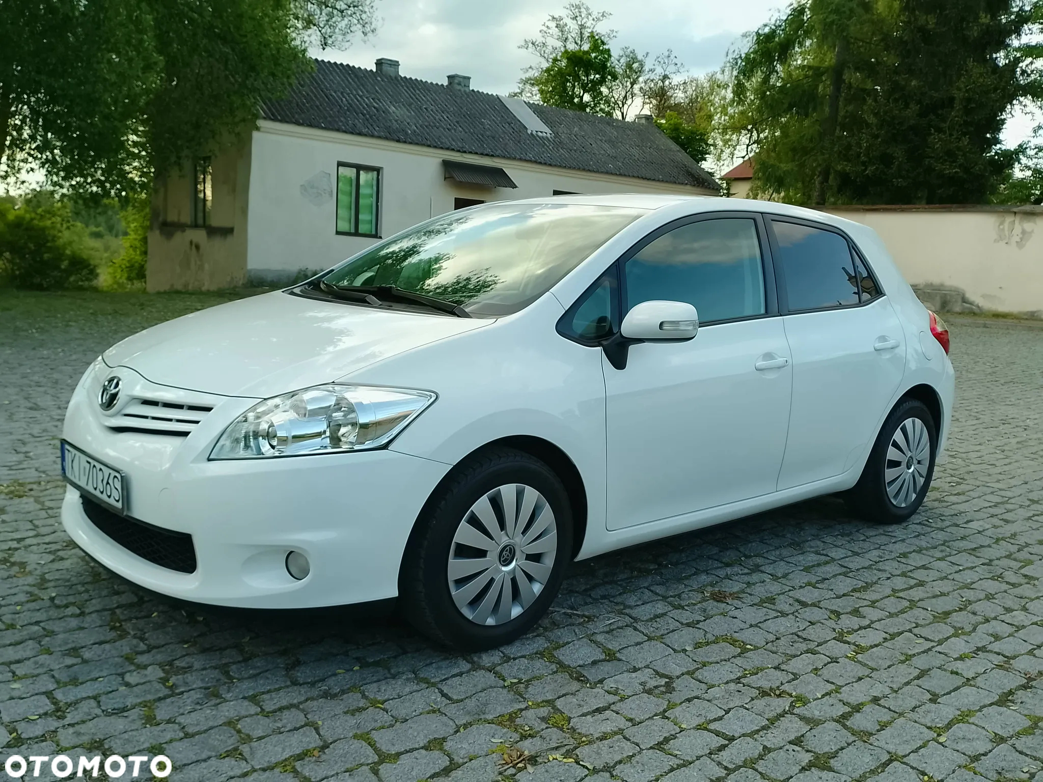 Toyota Auris 1.33 Dual-VVT-i Design Edition - 35