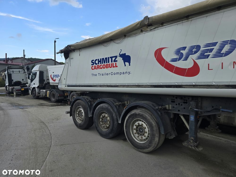 Schmitz Cargobull 27m3 5300kg 50000 netto - 5