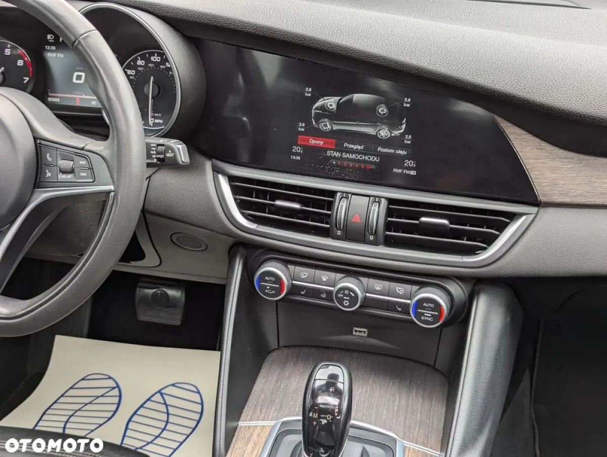 Alfa Romeo Giulia 2.0 Turbo TI Q4 - 21