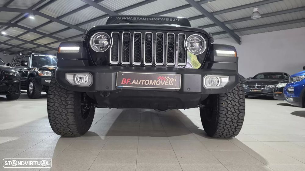 Jeep Gladiator 3.0V6 MultiJet AWD Auto Overland — fotografia 4