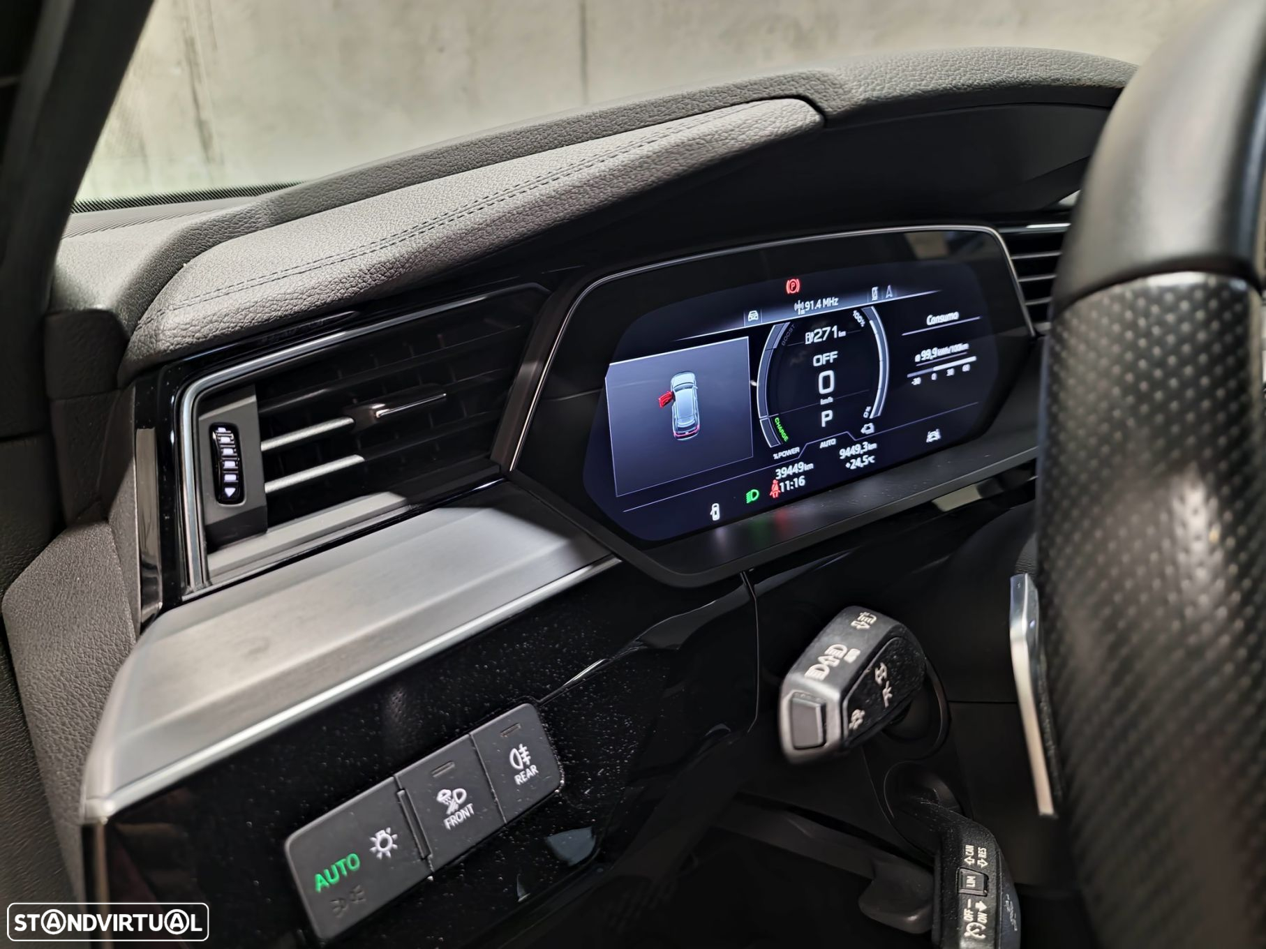 Audi e-tron 55 quattro S line - 36