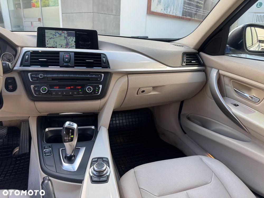 BMW Seria 3 328i Sport-Aut Modern Line - 10