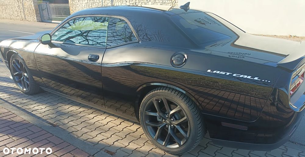 Dodge Challenger 5.7 R/T - 6
