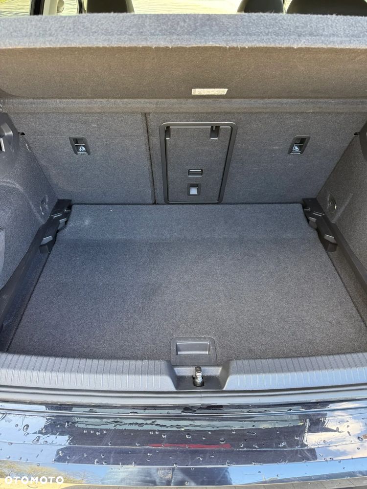 Volkswagen Golf 2.0 TDI SCR DSG Active - 31