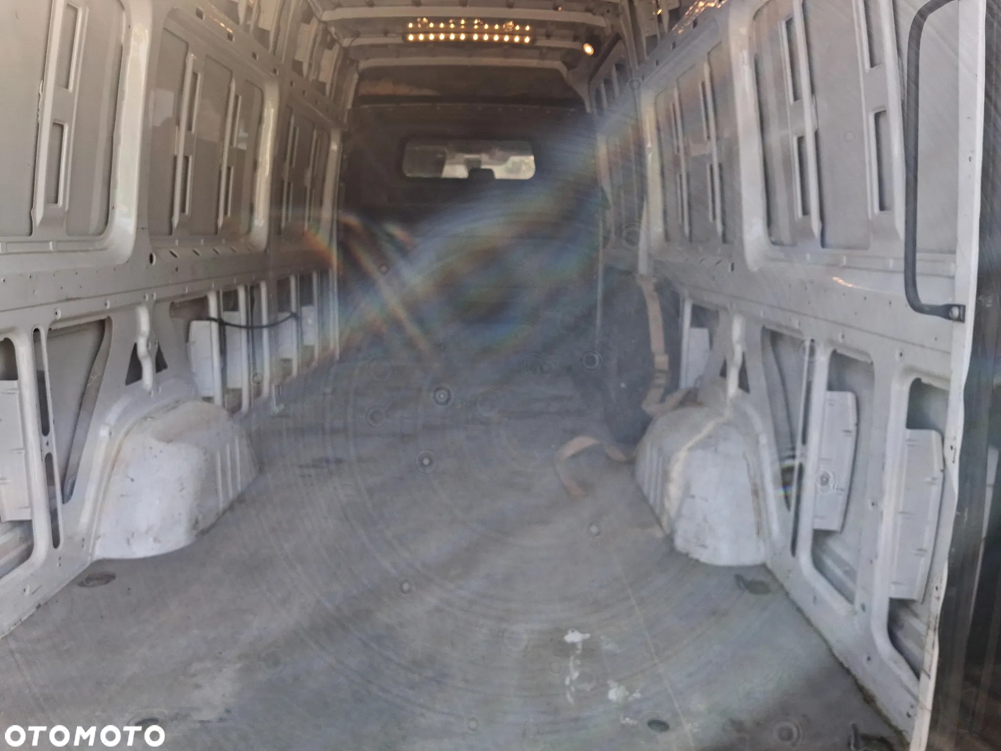 Mercedes-Benz Sprinter - 3
