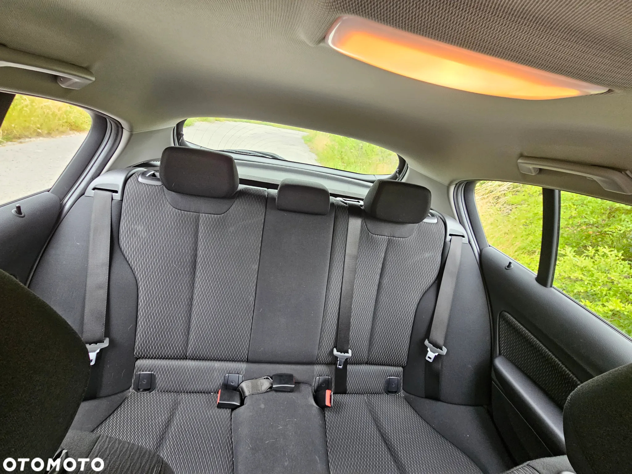 BMW Seria 1 118i - 11