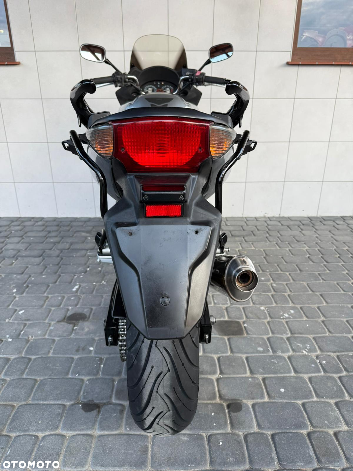 Honda CBF - 4