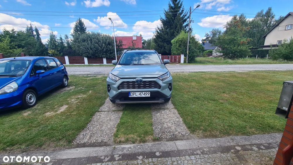 Toyota RAV4 - 1