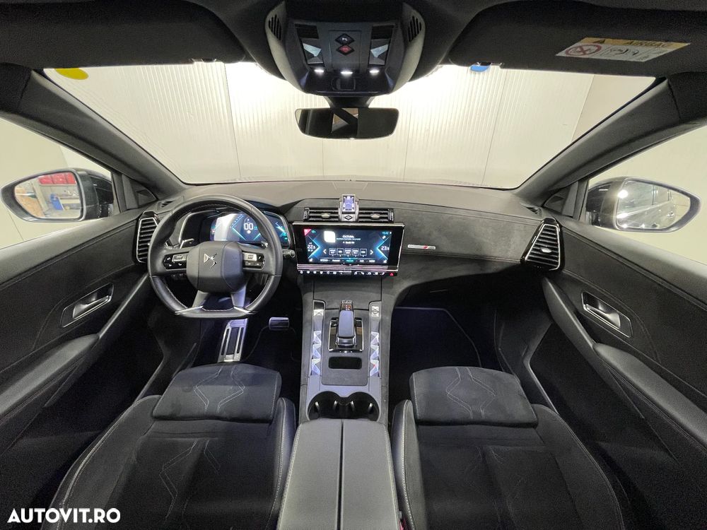 DS Automobiles DS 7 Crossback 1.6 PHeV FWD 225 EAT8 PERFORMANCE LINE + - 8