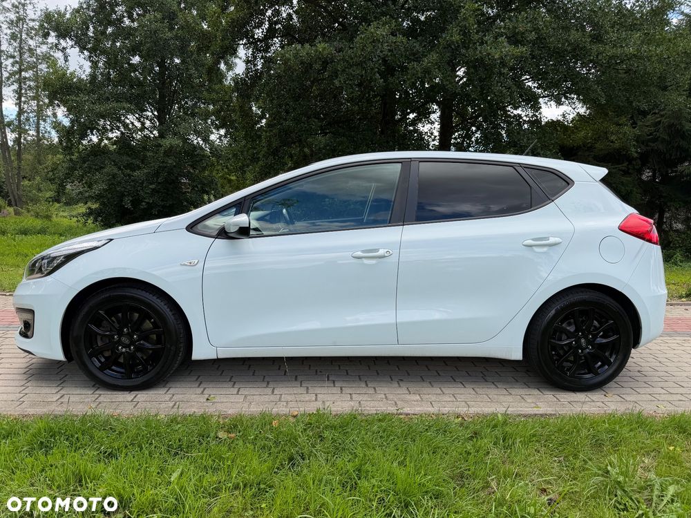 Kia Ceed 1.4 CVVT Dream Team Edition - 6