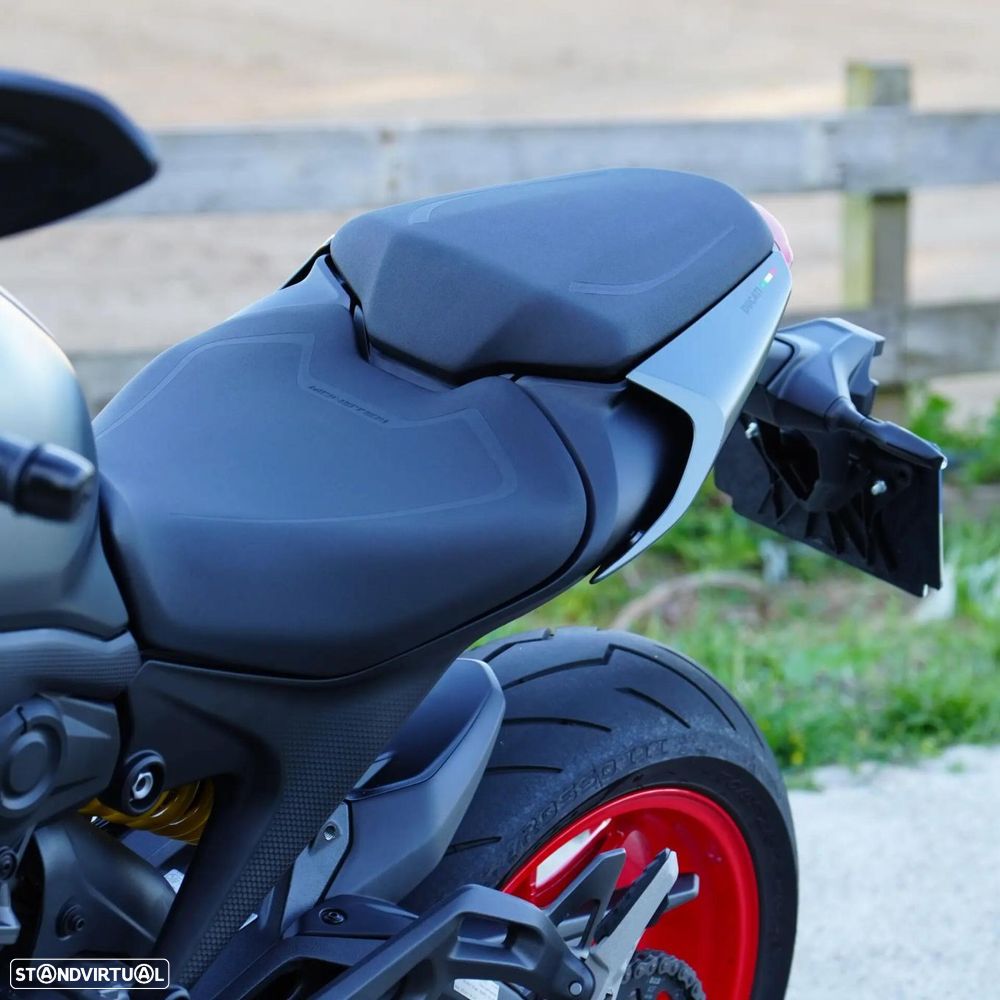 Ducati Monster - 19