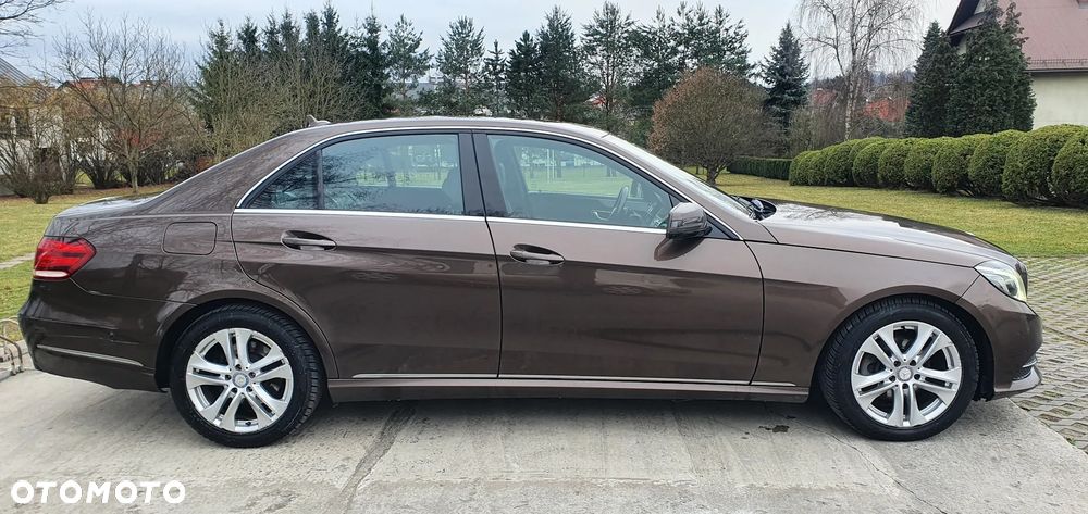Mercedes-Benz Klasa E 220 CDI BlueEff Avantgarde - 10
