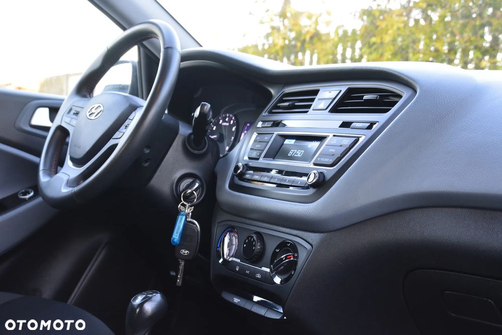 Hyundai i20 1.2 Classic + - 18