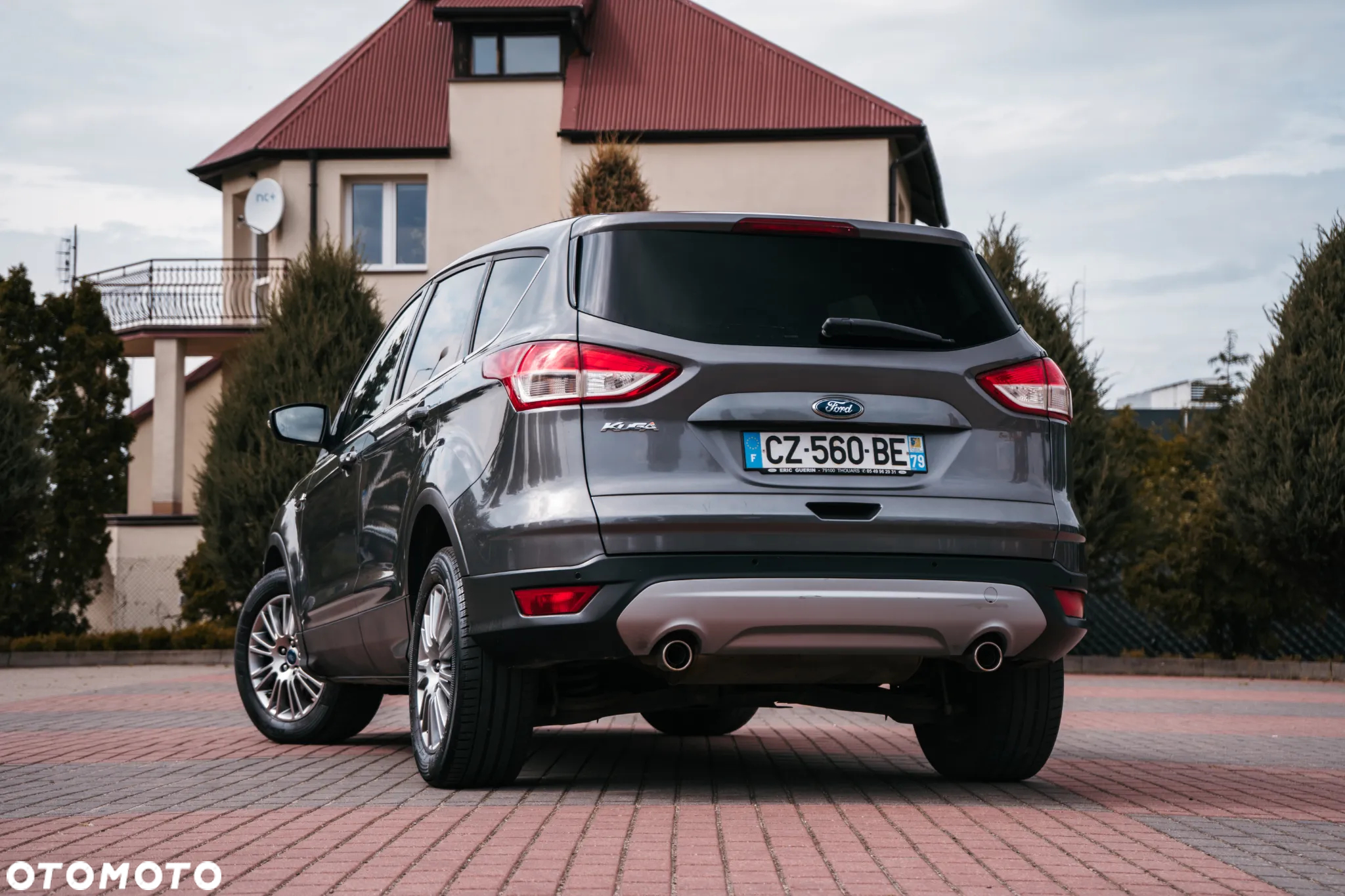 Ford Kuga 2.0 TDCi 2x4 Titanium - 9