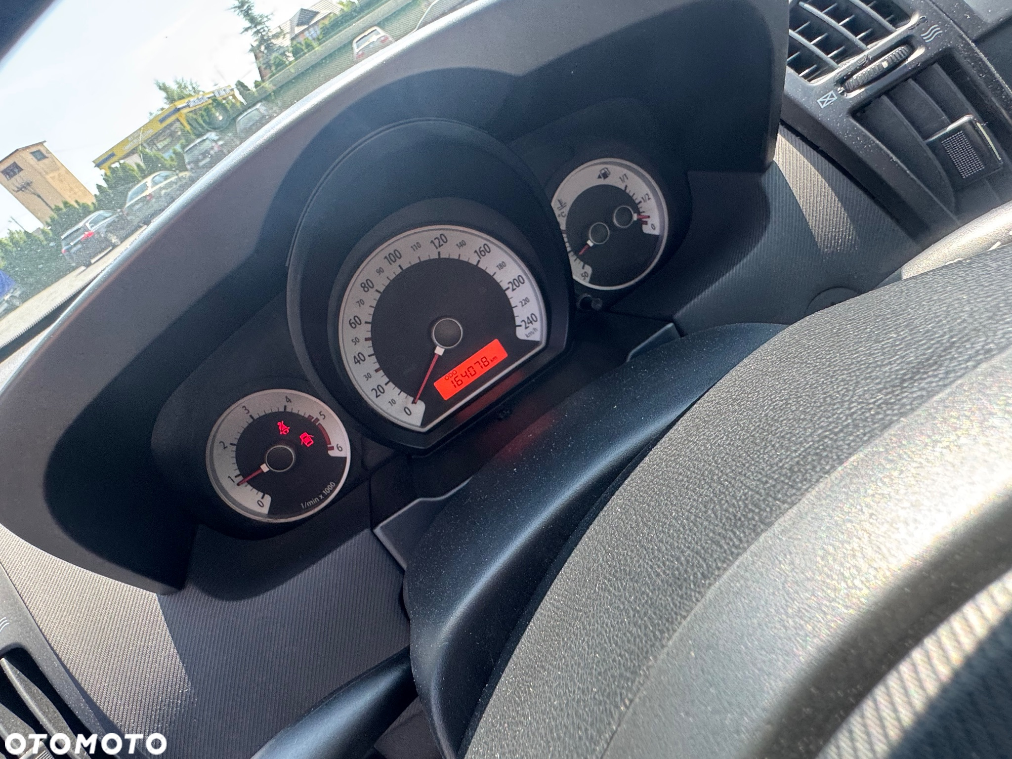 Kia Ceed Cee'd 2.0 crdi Comfort + - 24