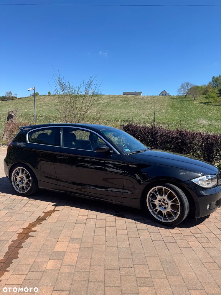 BMW Seria 1 123d - 5