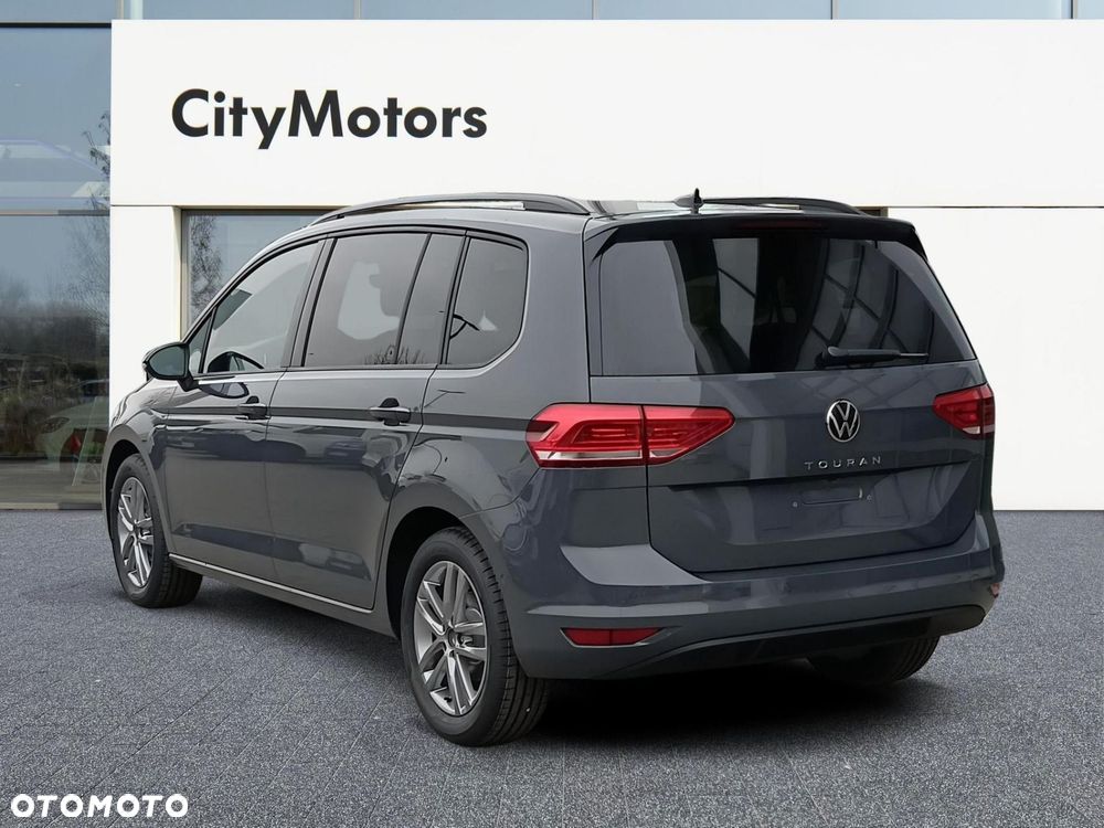 Volkswagen Touran - 5