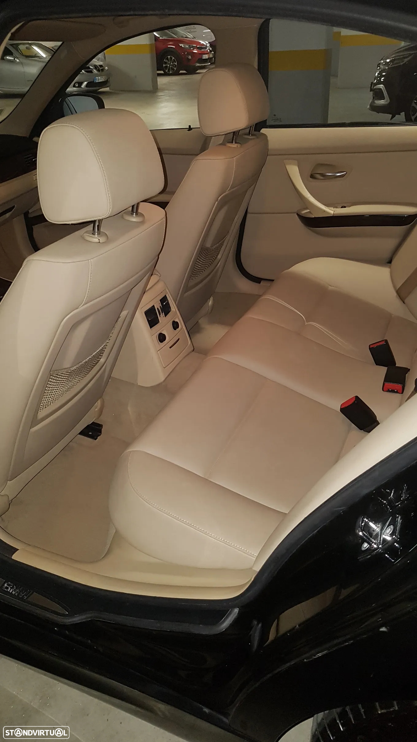 BMW 320 iA Exclusive - 15