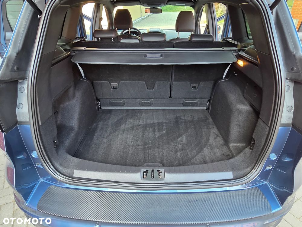 Ford Kuga 1.5 EcoBoost 2x4 ST-Line - 26