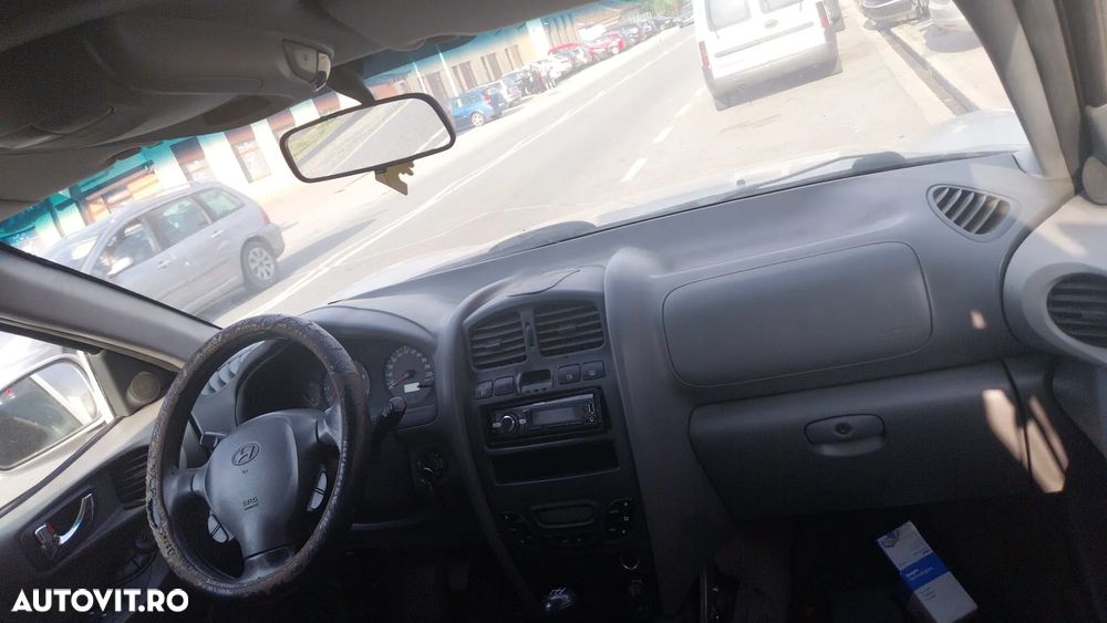 Dezmembrez Hyundai Santa Fe 2002, motor 2,0 CRDI - 12