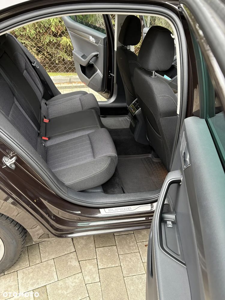 Skoda Superb 2.0 TDI SCR Style DSG - 12