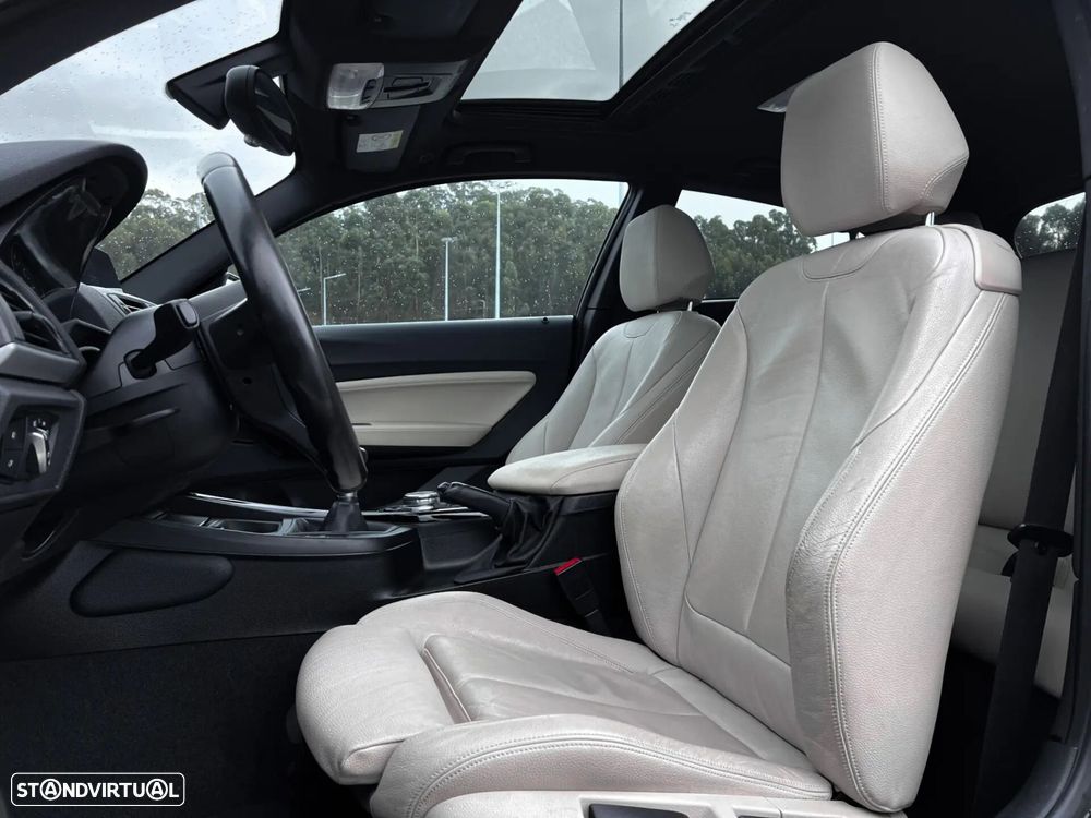 BMW 118 i Pack M - 11