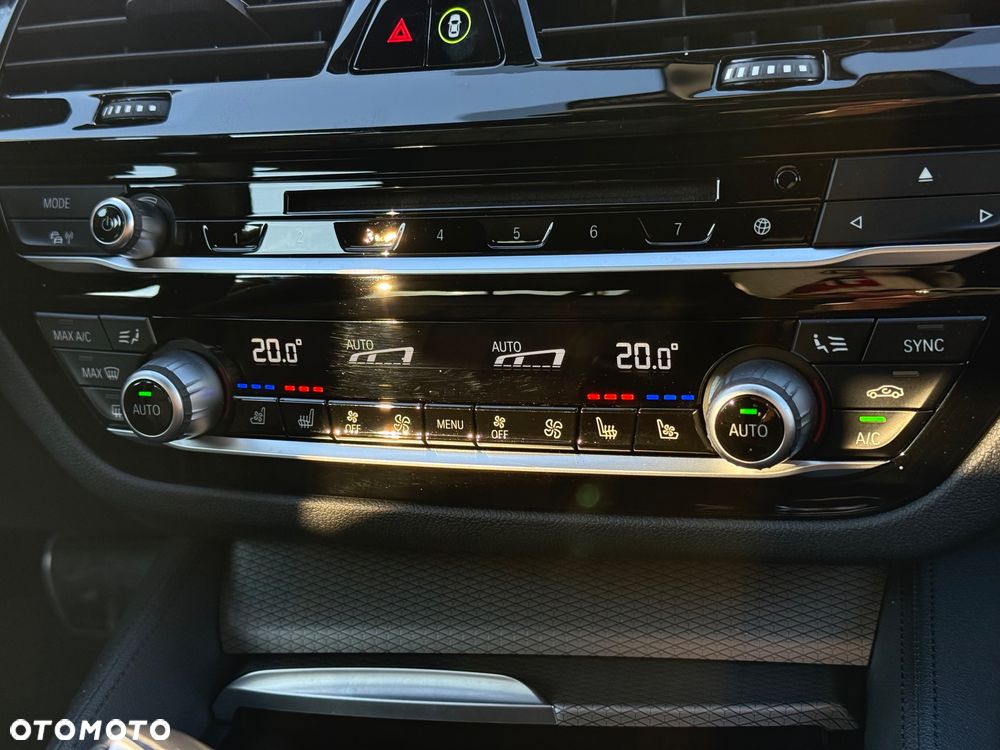 BMW Seria 5 520d xDrive M Sport sport - 19