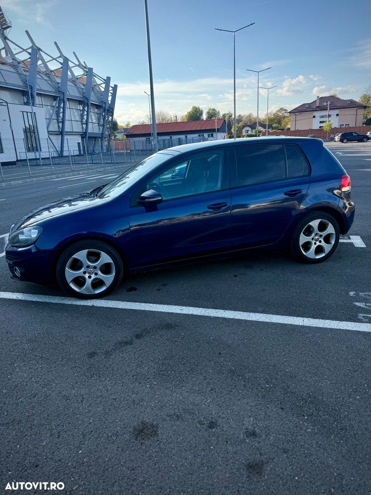 Volkswagen Golf 2.0 TDI Highline - 4