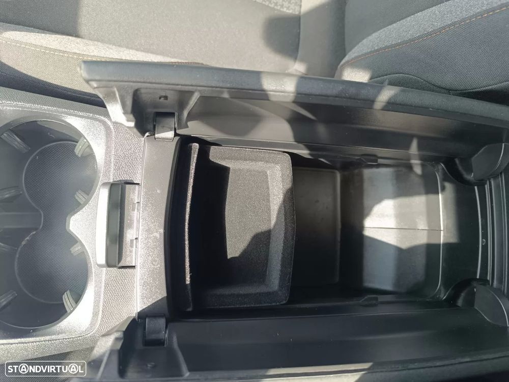 Peugeot 5008 1.2 PureTech Active Pack - 20