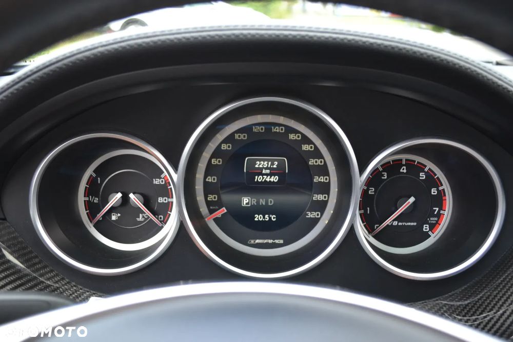 Mercedes-Benz CLS - 23