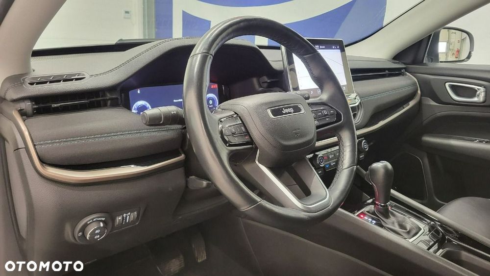 Jeep Compass - 12
