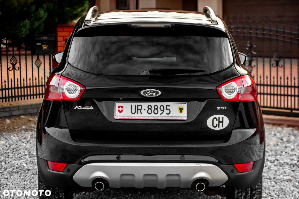 Ford Kuga 2.5 4x4 Titanium - 11